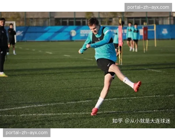 特写:跟腱断裂后第389天,奥运冠军达托·马哈拉泽重返训练场 特写:跟腱断裂后第389天,奥运冠军达托·马哈拉泽重返训练场