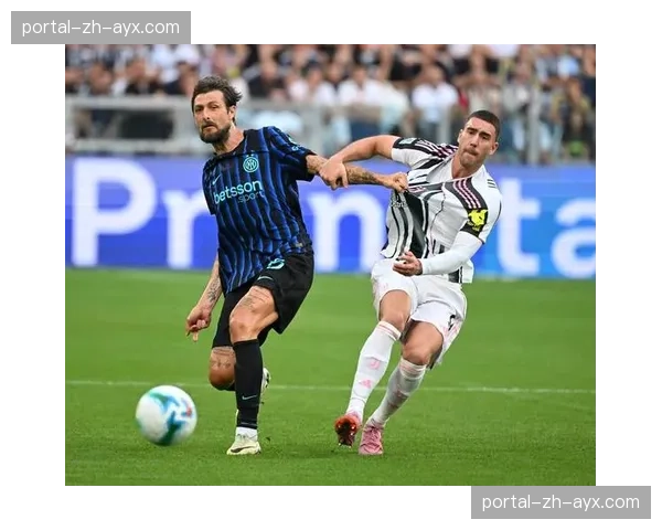 国际米兰3-5-2阵型防守解析：中低位5-3-2联防体系